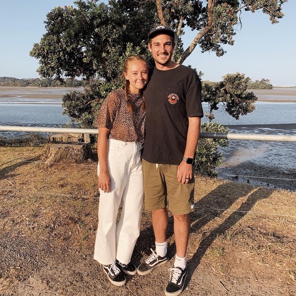 Meet your Posher, Autumn - Picture 1 of 1